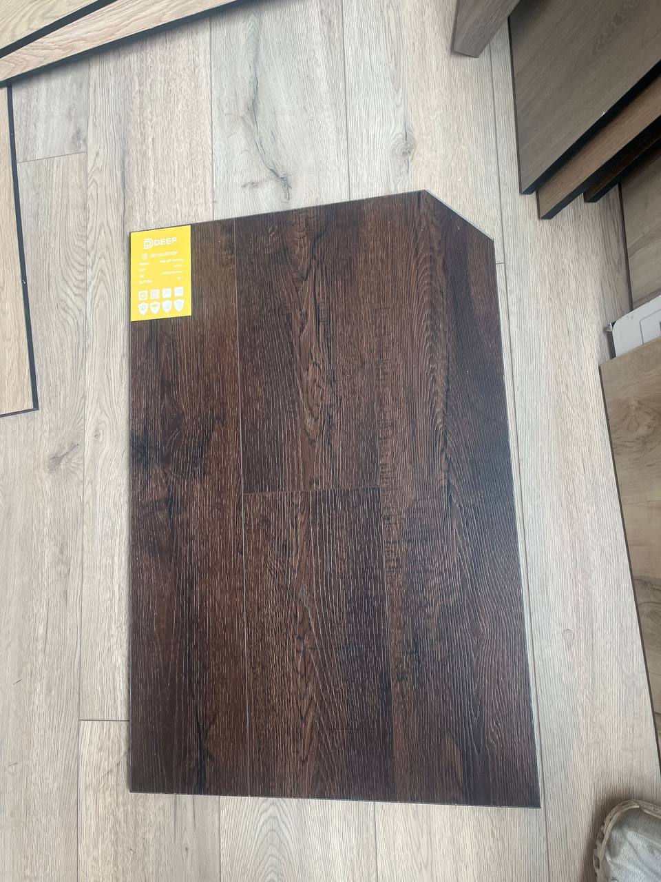Deep Vinyl 7mm flooring plank